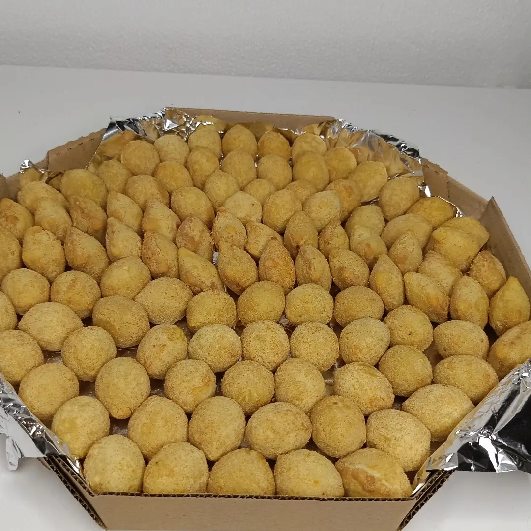 Salgadinhos sortidos 100und (coxinhas, bolinhas, risoles)